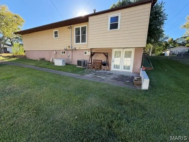 202 Kingsway Street, Farmington, MO 63640 - #2