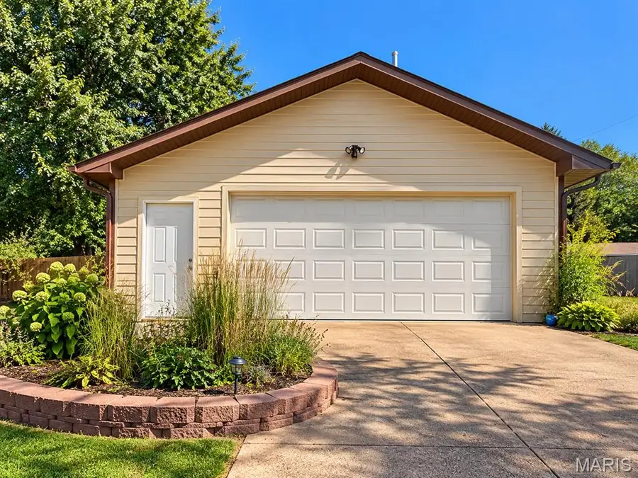 202 Kingsway Street, Farmington, MO 63640 - #3