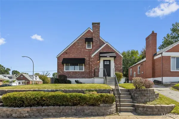 8746 Park Lane, St Louis, MO 63147