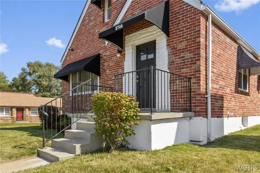 8746 Park Lane, Saint Louis, MO 63147 - #3