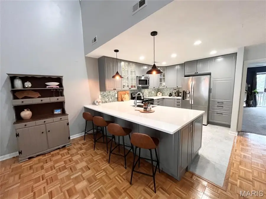4453 W Pine Boulevard #10, Saint Louis, MO 63108 - #3