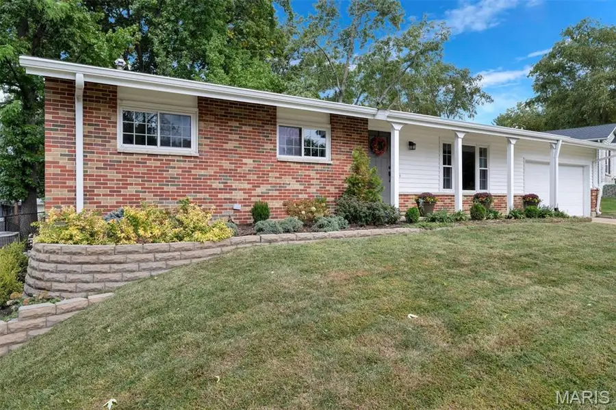 11145 Yellowstone Drive, Saint Louis, MO 63146 - #2
