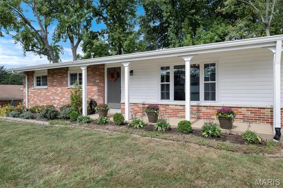 11145 Yellowstone Drive, Saint Louis, MO 63146 - #3