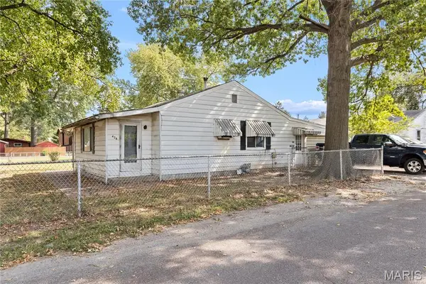 428 Whitelaw Avenue, East Alton, IL 62024