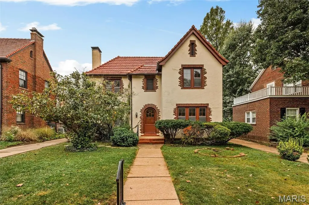 7570 Stanford Avenue, University City, MO 63130 - #1