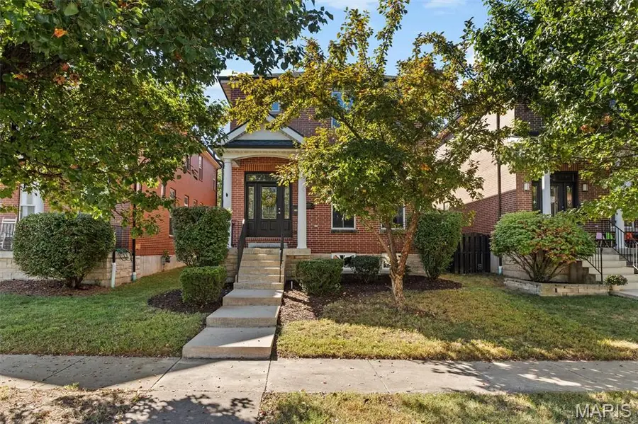 4004 Blaine Avenue, Saint Louis, MO 63110 - #2