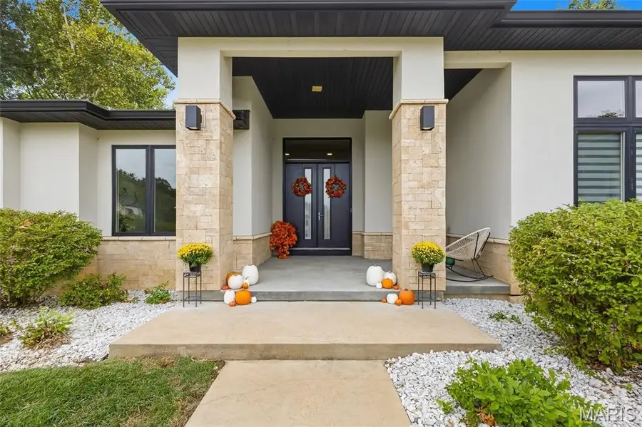 10147 Fieldcrest Lane, Saint Louis, MO 63124 - #3