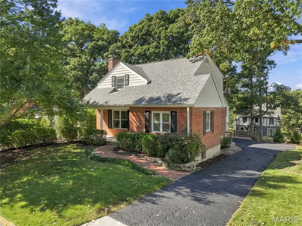 81 Heatherbrook Lane, Kirkwood, MO 63122 - #1