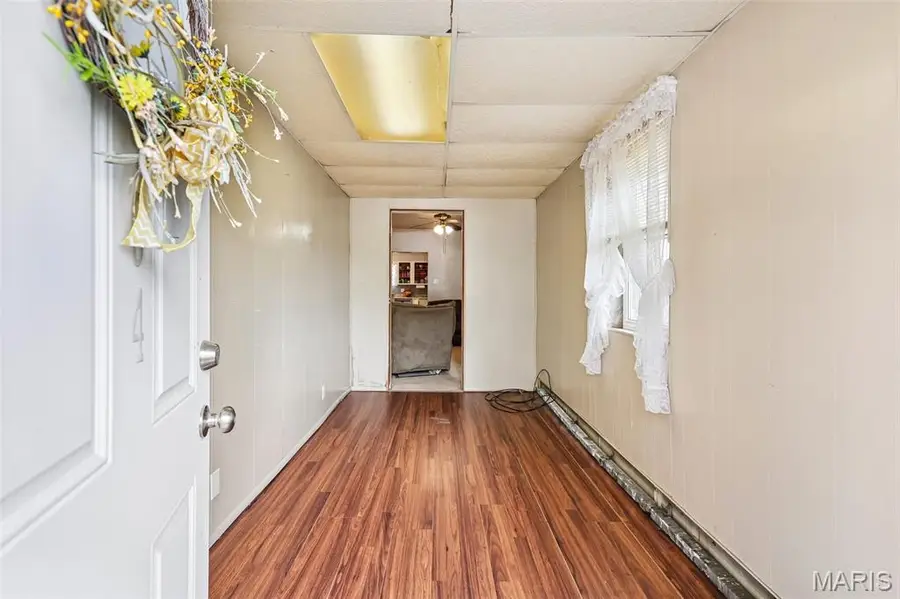 404 E 2nd South Street, Mount Olive, IL 62069 - #3