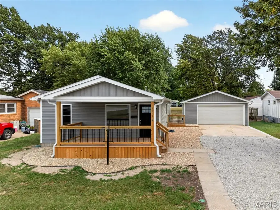 1514 N Jefferson Street, Litchfield, IL 62056 - #2