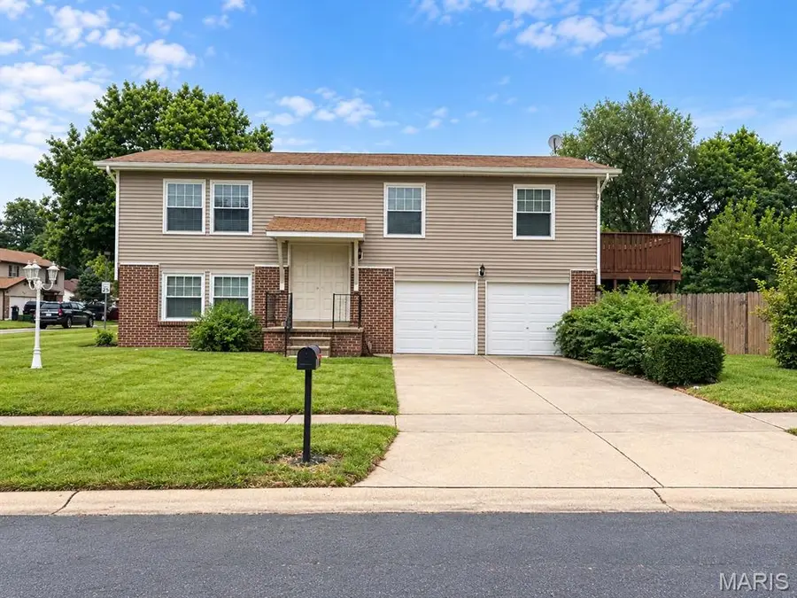 6113 Lake Paddock Drive, Florissant, MO 63033 - #2