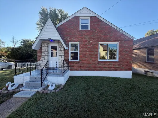 950 Dammert Avenue, St Louis, MO 63125