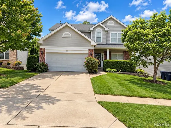 39 Upper Bluffs View Court, Eureka, MO 63025
