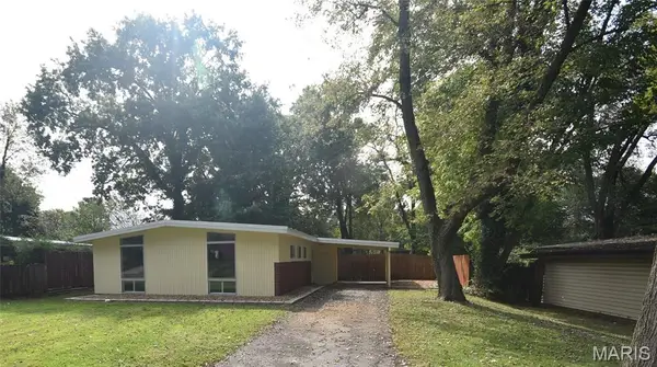 770 Bobbins Lane, Florissant, MO 63033