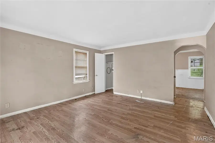413 Ballman Avenue, Saint Louis, MO 63135 - #2