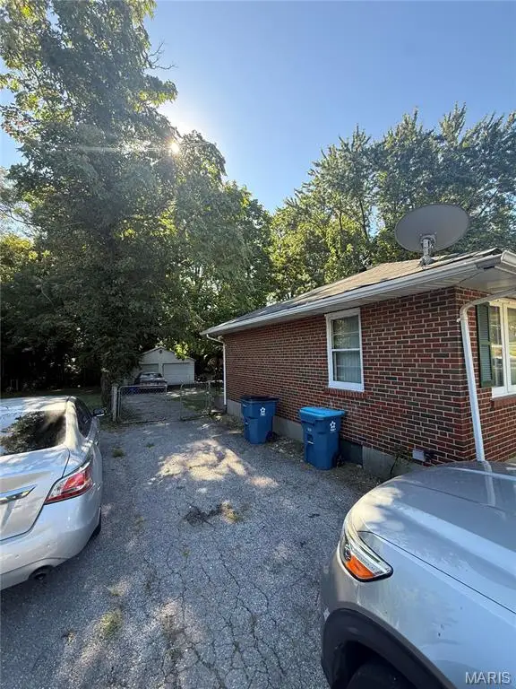 5712 Hamilton Avenue, Jennings, MO 63136 - #3