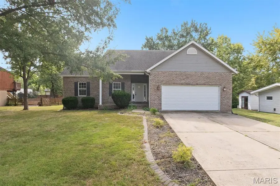 381 High Point Drive, Edwardsville, IL 62025 - #2
