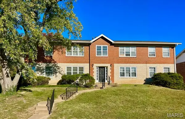 612 Thunderbird Court, Chesterfield, MO 63017