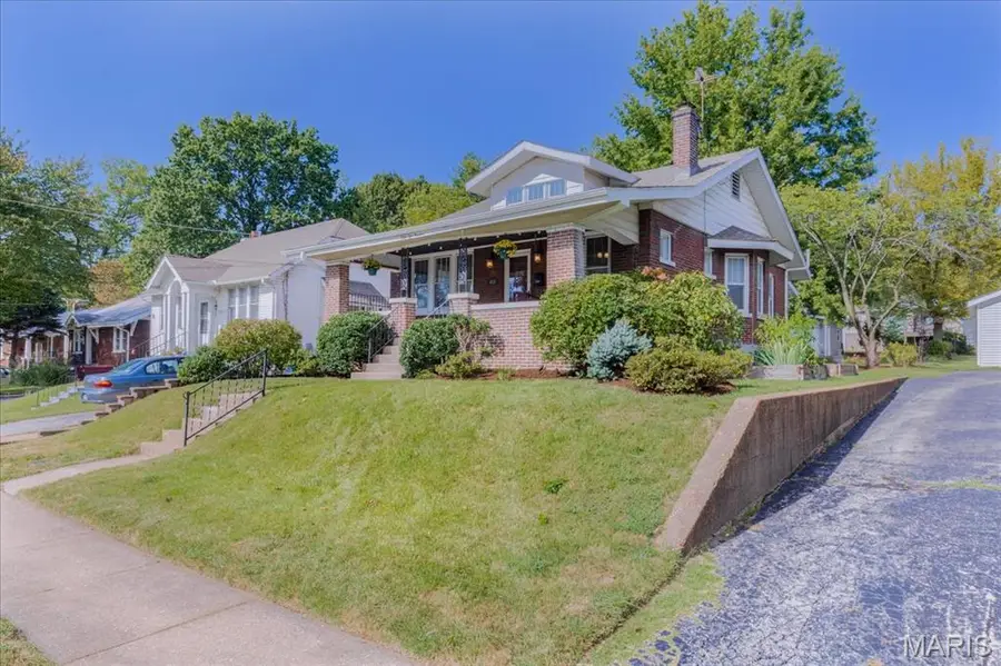 8819 Argyle Avenue, Overland, MO 63114 - #2