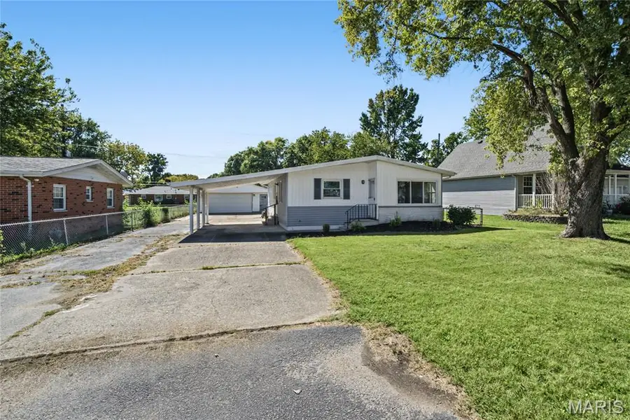 2614 Pine Street, Granite City, IL 62040 - #2