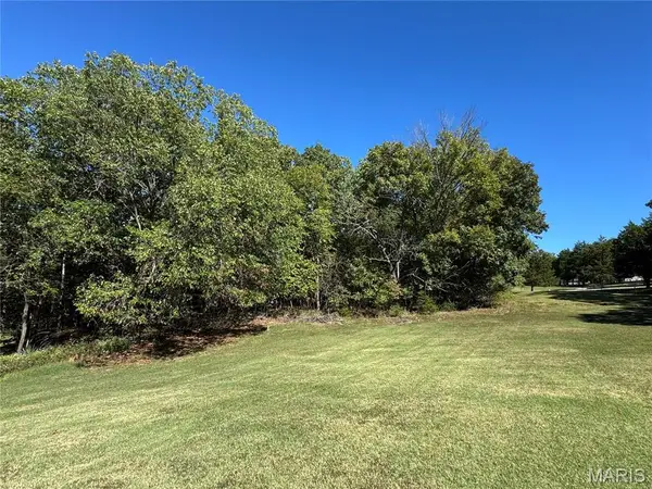 5910 Greenwood Drive, Hillsboro, MO 63050