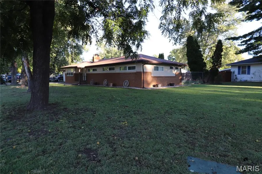 501 Old Caseyville Road, Caseyville, IL 62232 - #2
