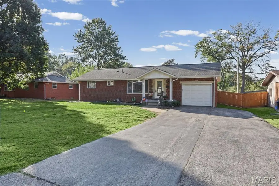 806 Willoway Avenue, East Alton, IL 62024 - #2