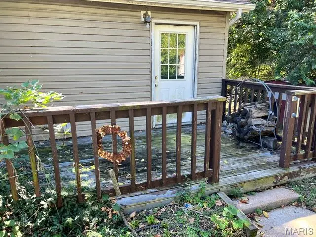 3341 Dix Avenue, Breckenridge Hills, MO 63114 - #2