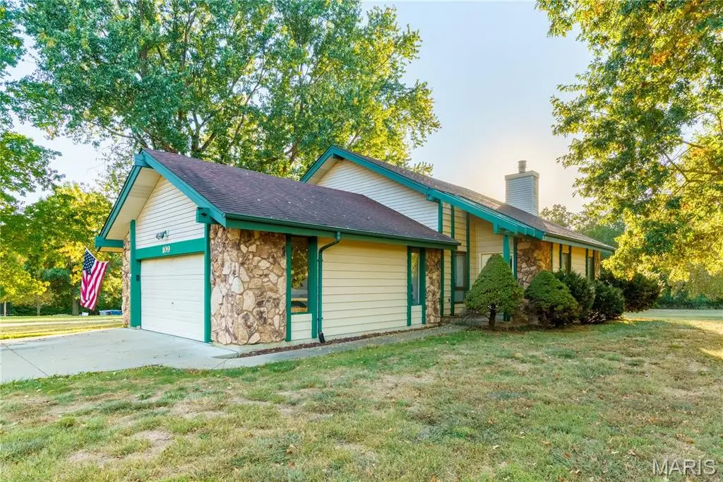 109 Osage Way, Weldon Spring, MO 63304 - #1