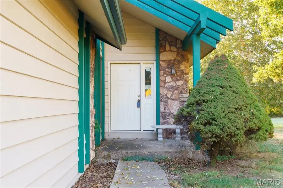 109 Osage Way, Weldon Spring, MO 63304 - #2