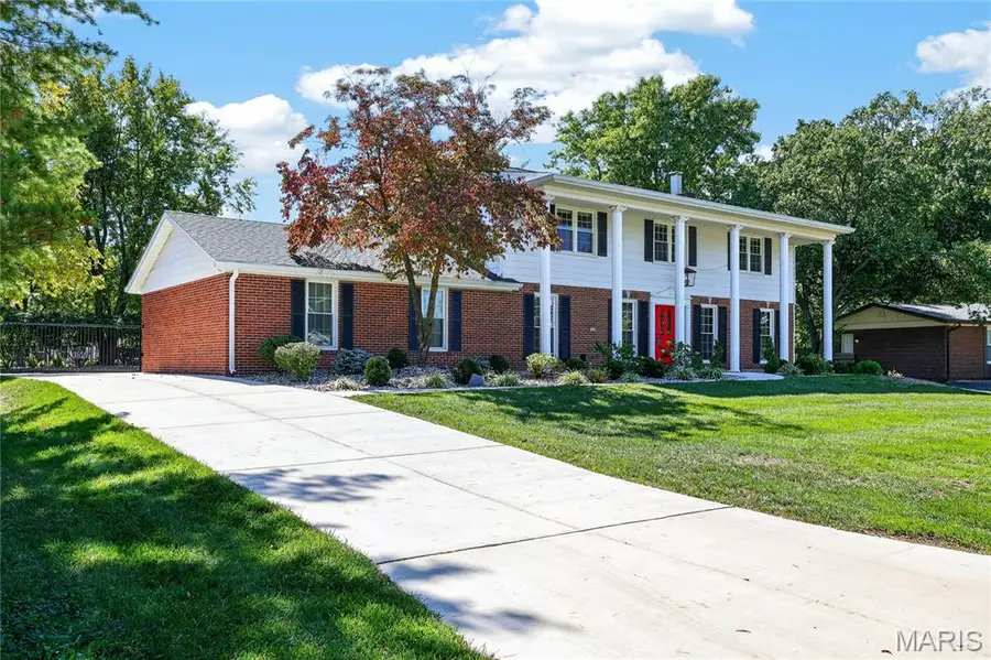 12120 Hibler Drive, Creve Coeur, MO 63141 - #2