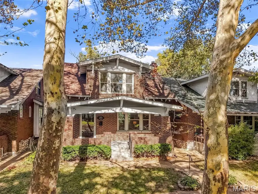 931 Dover Place, Saint Louis, MO 63111 - #3