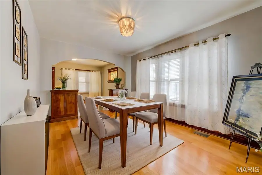 3731 Shreve Avenue, Saint Louis, MO 63115 - #3