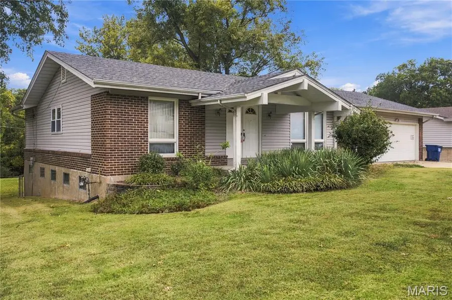 1135 Grand Prix Drive, Saint Charles, MO 63303 - #2