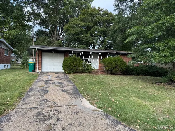 10514 Rothwell Drive, St Louis, MO 63136