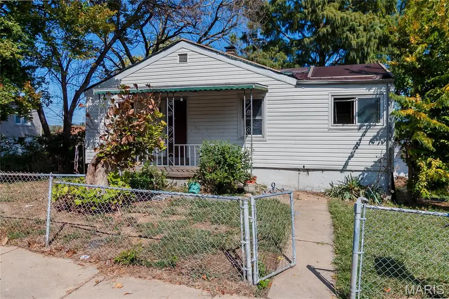 9739 Mcdowell Place, Saint Louis, MO 63114 - #2