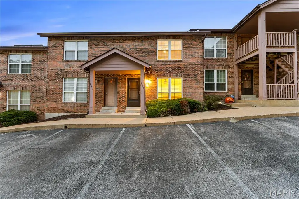 2428 Silkwood Drive, Saint Louis, MO 63114 - #1