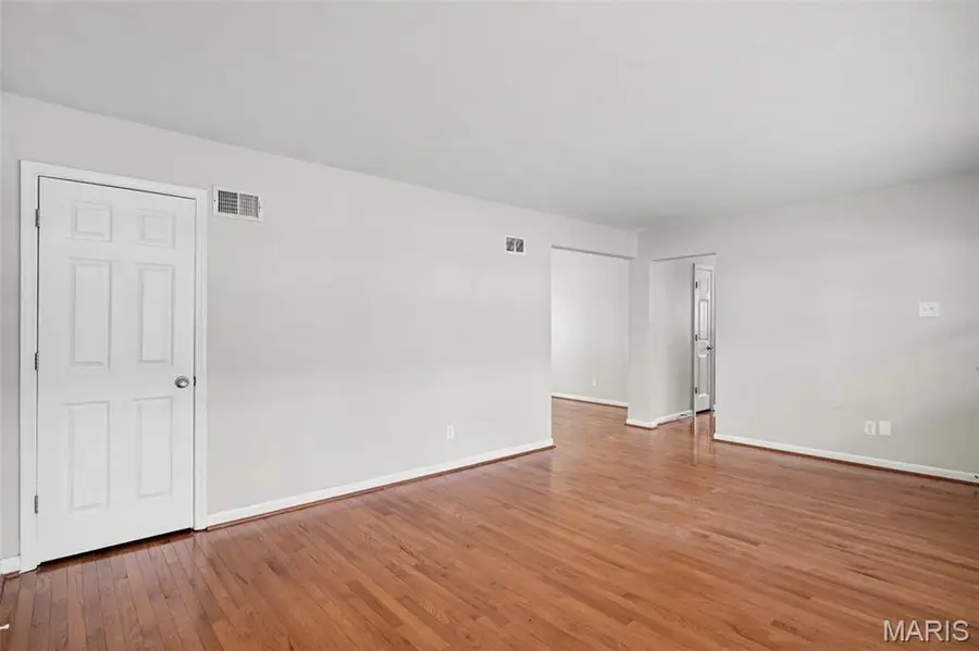 285 W Saint Anthony Lane, Florissant, MO 63031 - #3
