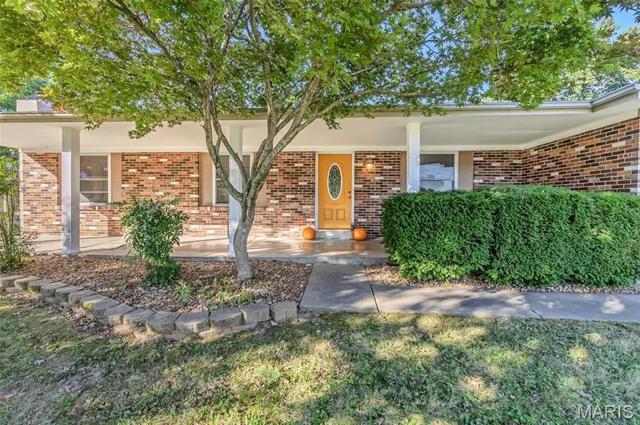357 Beaver Lake Drive, Saint Charles, MO 63303 - #2