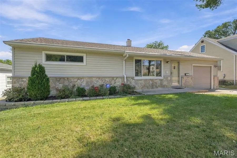 422 Barron Lane, Webster Groves, MO 63119 - #2
