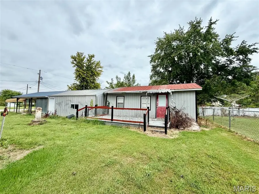 423 Water Street S, Hamburg, IL 62045 - #2