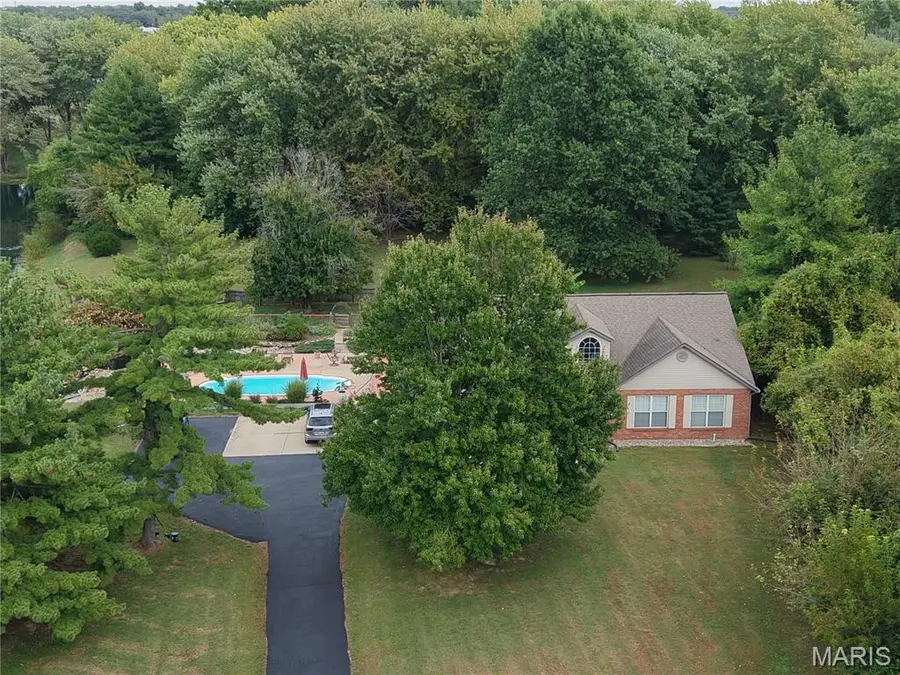 22 Towne Hall Estates Lane, Belleville, IL 62223 - #2
