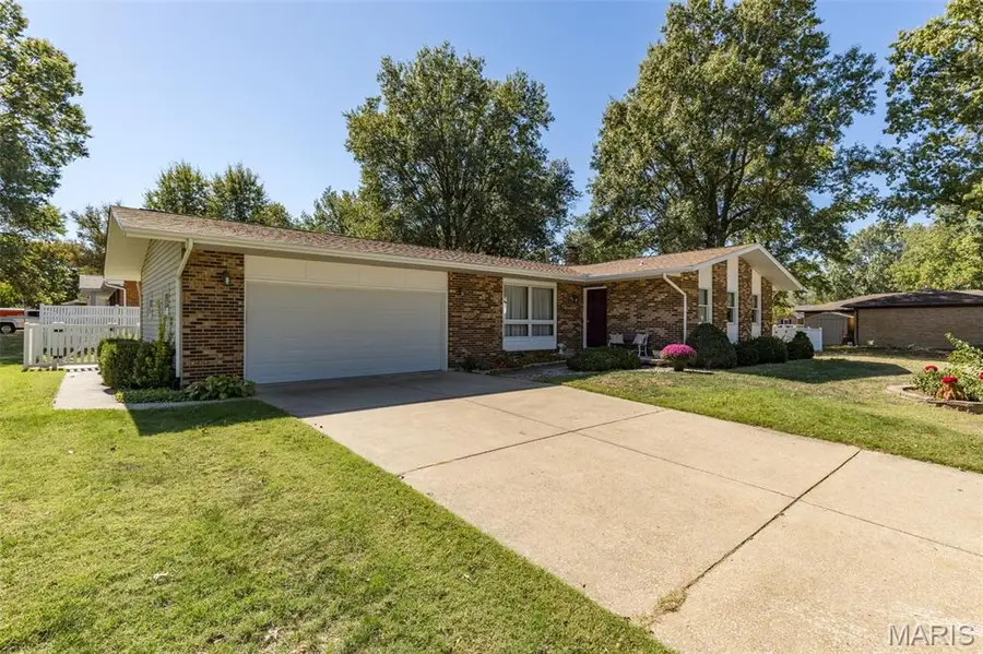 3 Oakwood Drive, Ste Genevieve, MO 63670 - #2