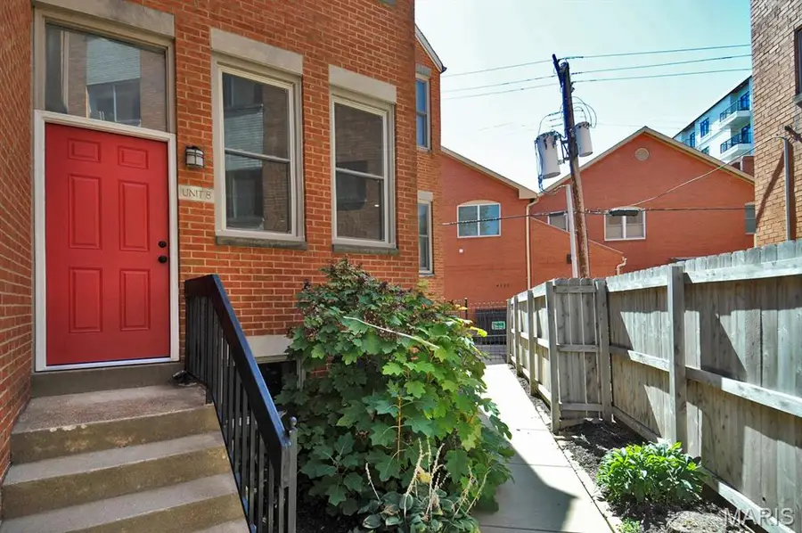 4520 W Pine Boulevard #8, Saint Louis, MO 63108 - #3
