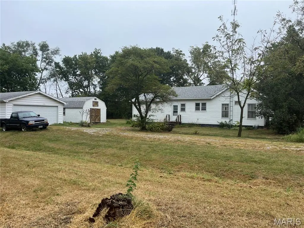 403 E State Street, Irving, IL 62051 - #1