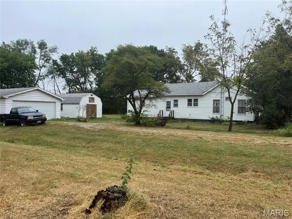 403 E State Street, Irving, IL 62051