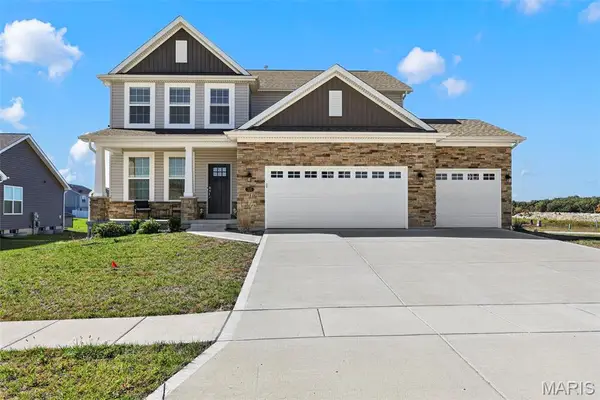 335 Valley Bluff Drive, Wentzville, MO 63385