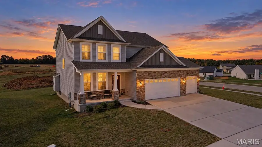 335 Valley Bluff Drive, Wentzville, MO 63385 - #2