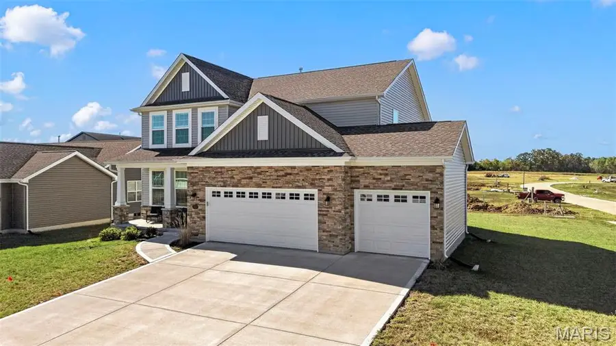 335 Valley Bluff Drive, Wentzville, MO 63385 - #3