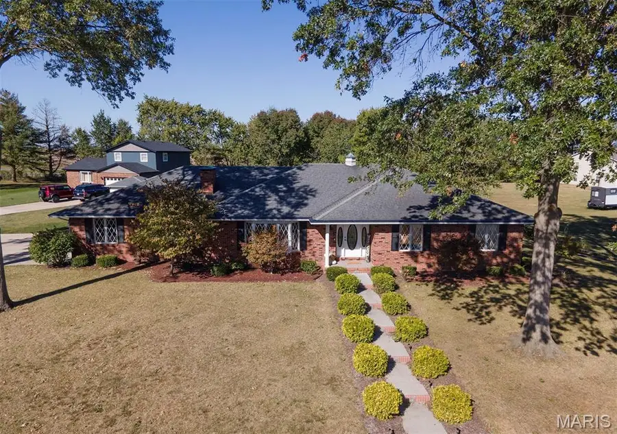 239 N 13th Street, Breese, IL 62230 - #2